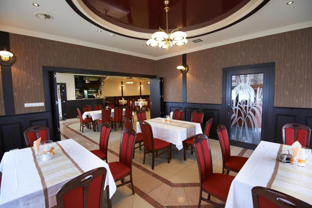 Hotel Texicana Sulechów 外观 照片