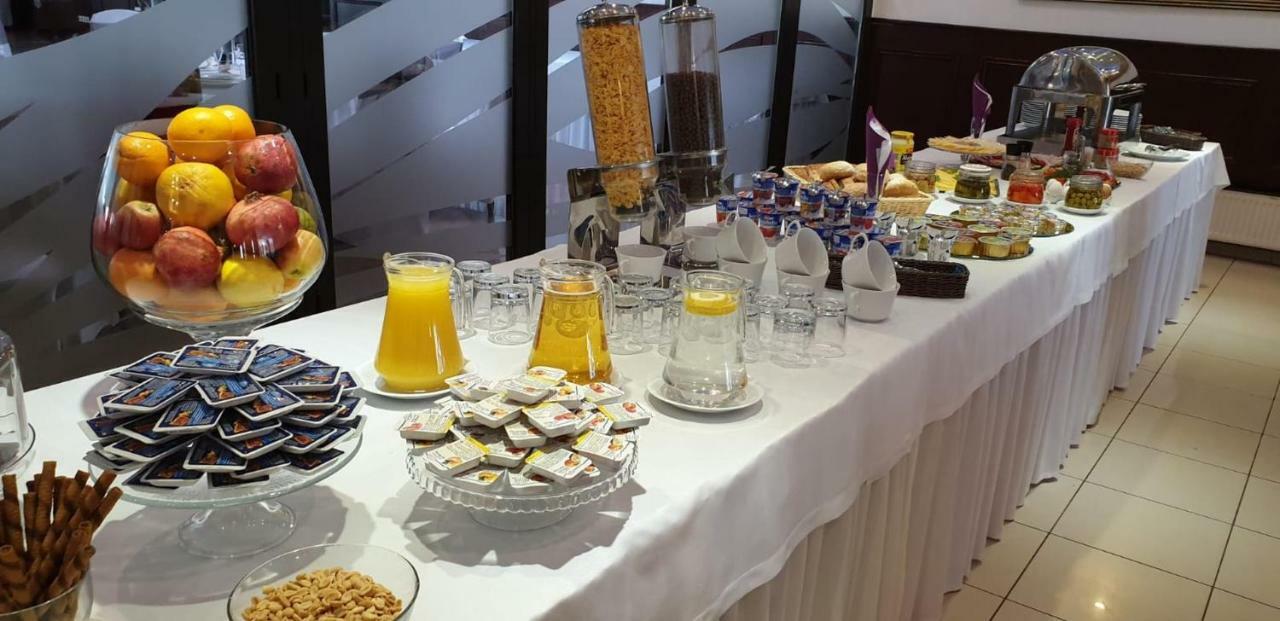 Hotel Texicana Sulechów 外观 照片
